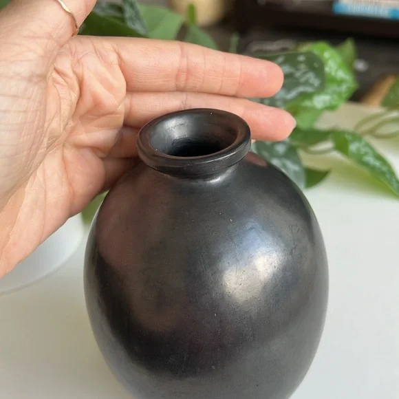 Vintage Black Ceramic Vase - Picture 3 of 9